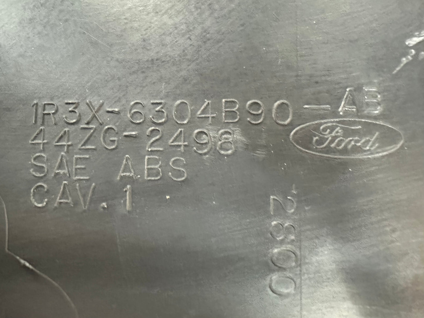 99-04 Ford Mustang Center Console Arm Rest W/ Storage W/ Emergency Brake Boot OEM 1R3X-63045A06, 1R3X-6304B90-AB, 1R3X-63061A78-CAV, 1R33-14B079-AD #01