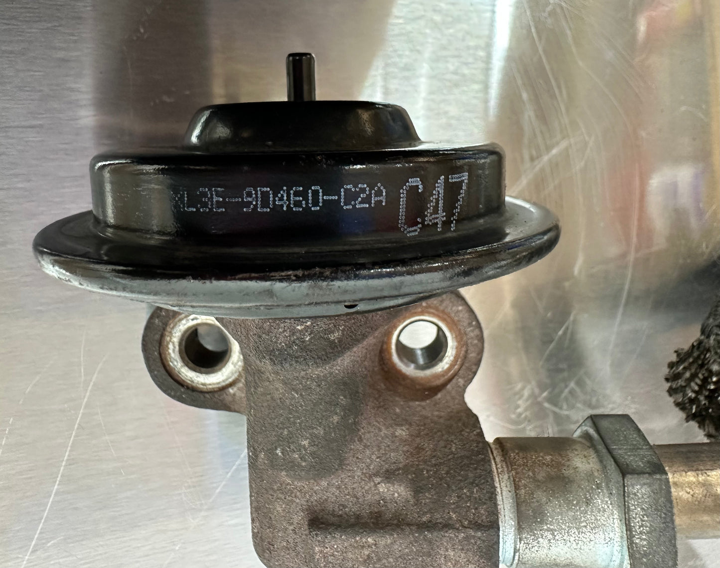 99-04 Ford Mustang EGR Valve W/ Lines OEM XL3E-9D475-D2A, XL3E-9D460-C2A #01