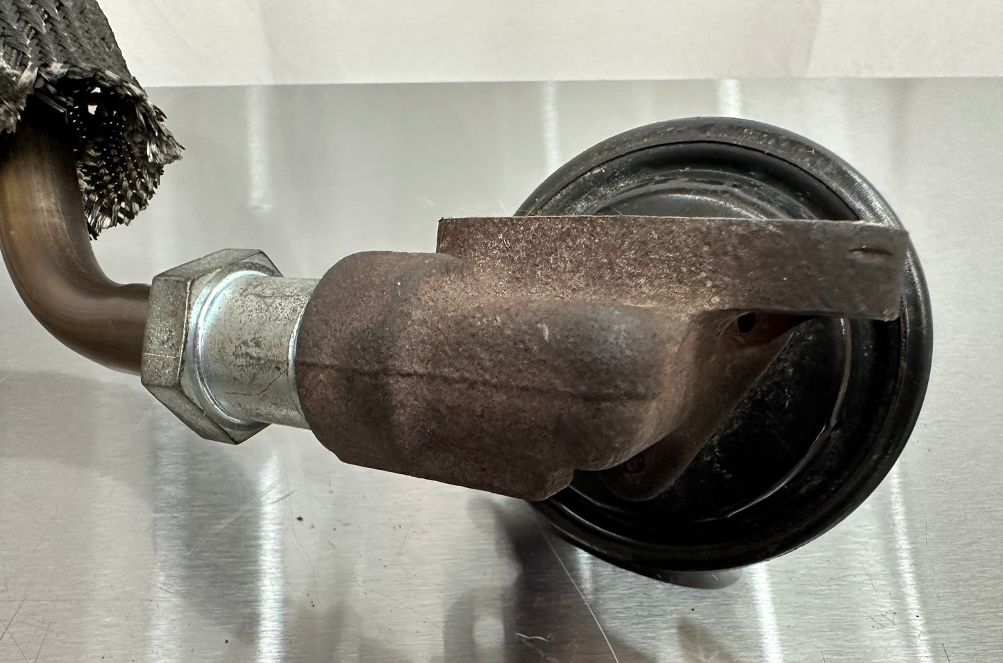 99-04 Ford Mustang EGR Valve W/ Lines OEM XL3E-9D475-D2A, XL3E-9D460-C2A #01