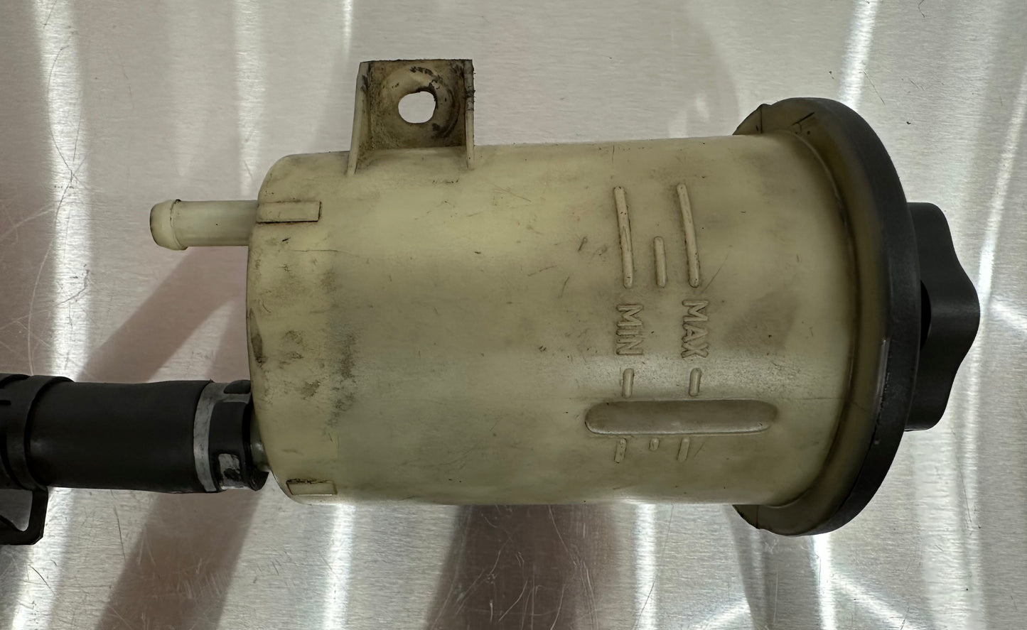99-04 Ford Mustang Power Steering Fluid Reservoir OEM #01