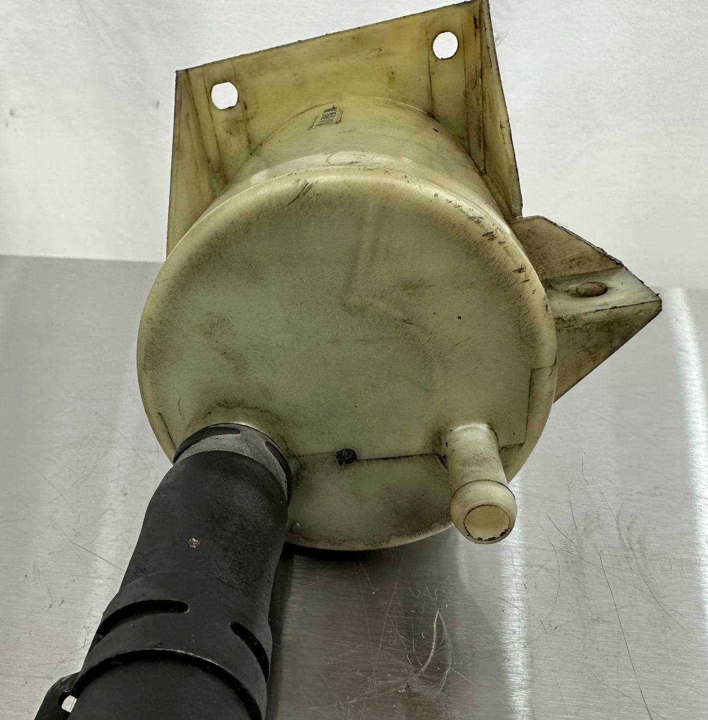 99-04 Ford Mustang Power Steering Fluid Reservoir OEM #01