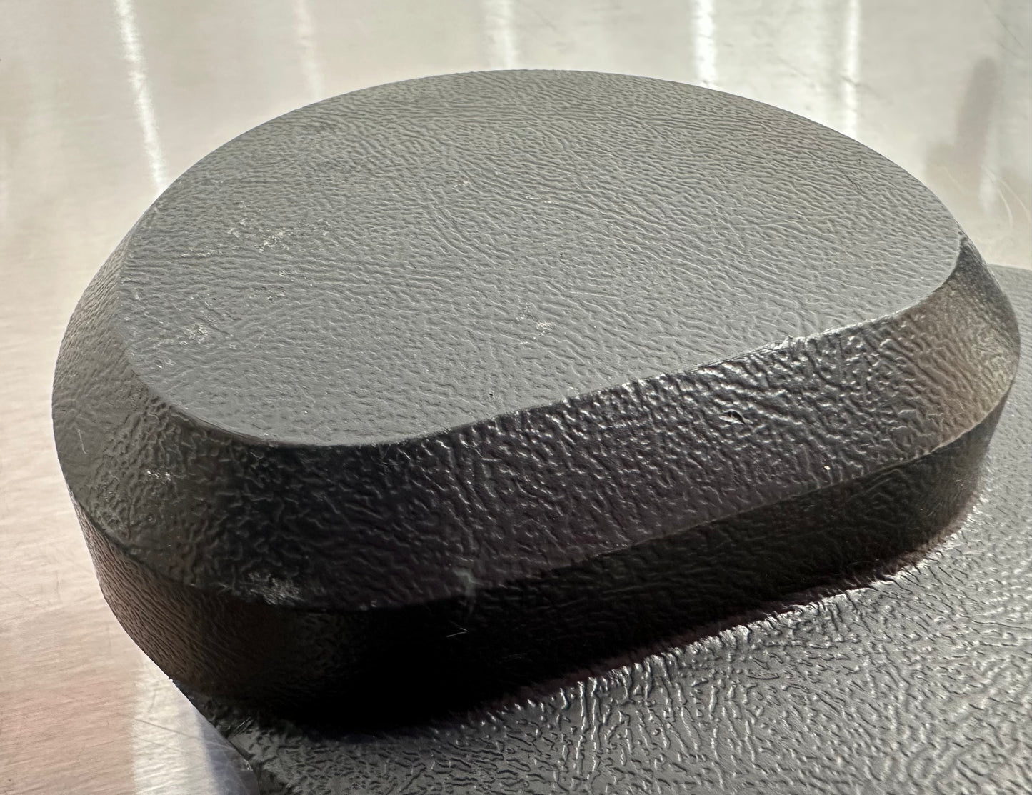 99-04 Ford Mustang Front RH Passenger Seat Hinge Cover OEM F6ZB-76626A12-AAW #B