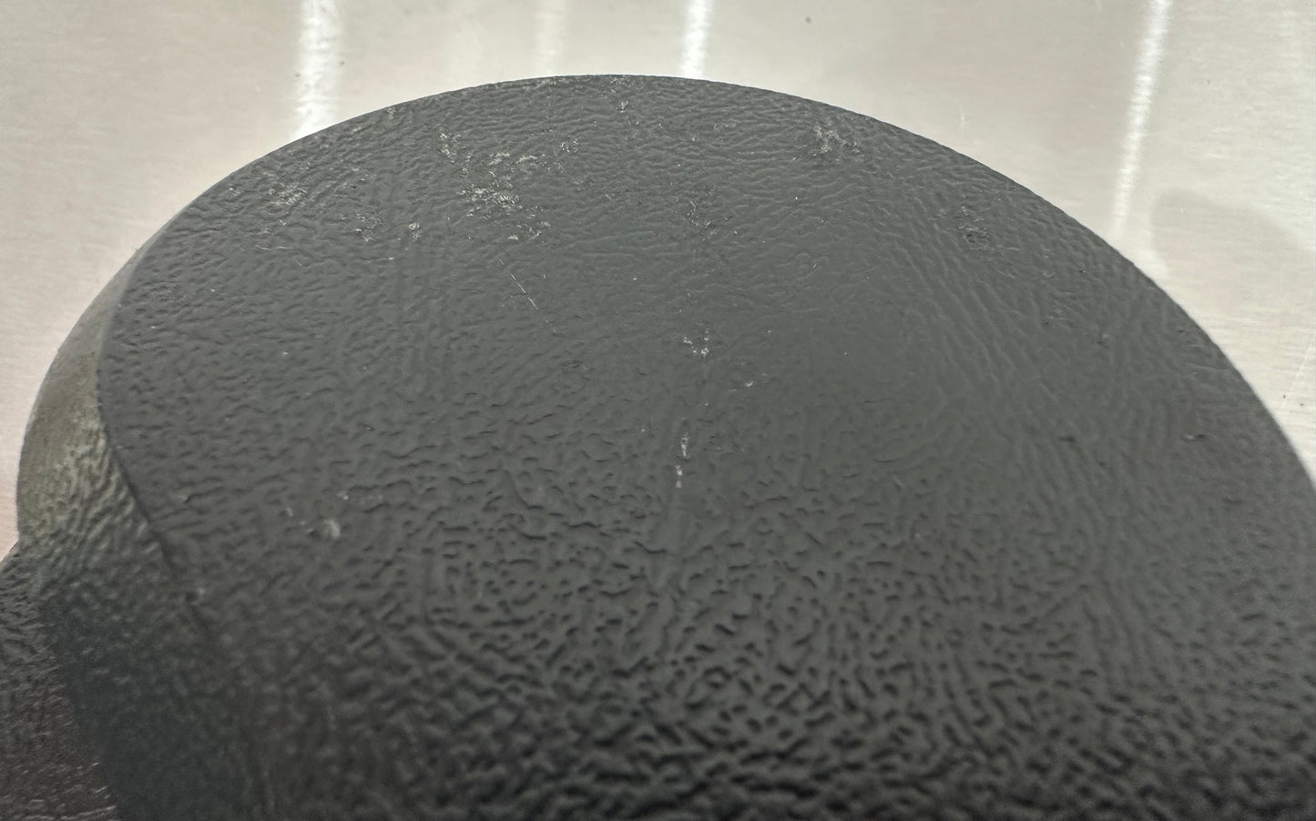 99-04 Ford Mustang Front RH Passenger Seat Hinge Cover OEM F6ZB-76626A12-AAW #B