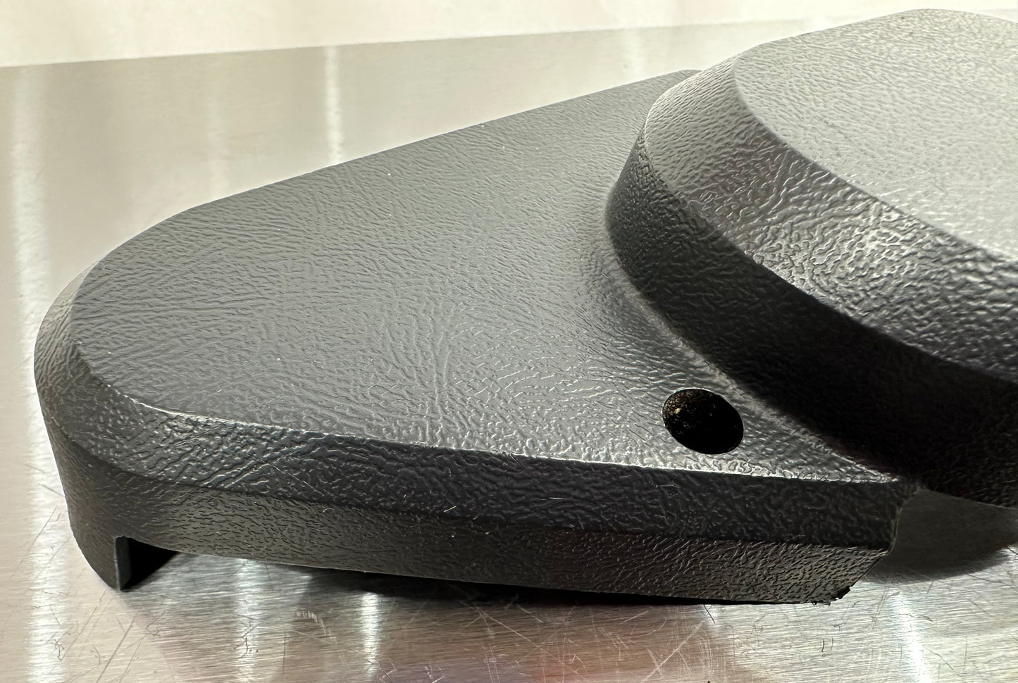 99-04 Ford Mustang Front RH Passenger Seat Hinge Cover OEM F6ZB-76626A12-AAW #B