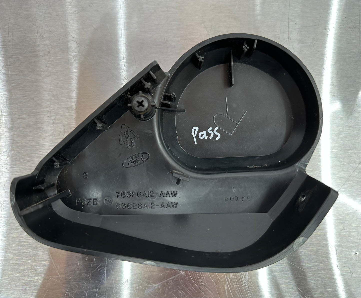 99-04 Ford Mustang Front RH Passenger Seat Hinge Cover OEM F6ZB-76626A12-AAW #B