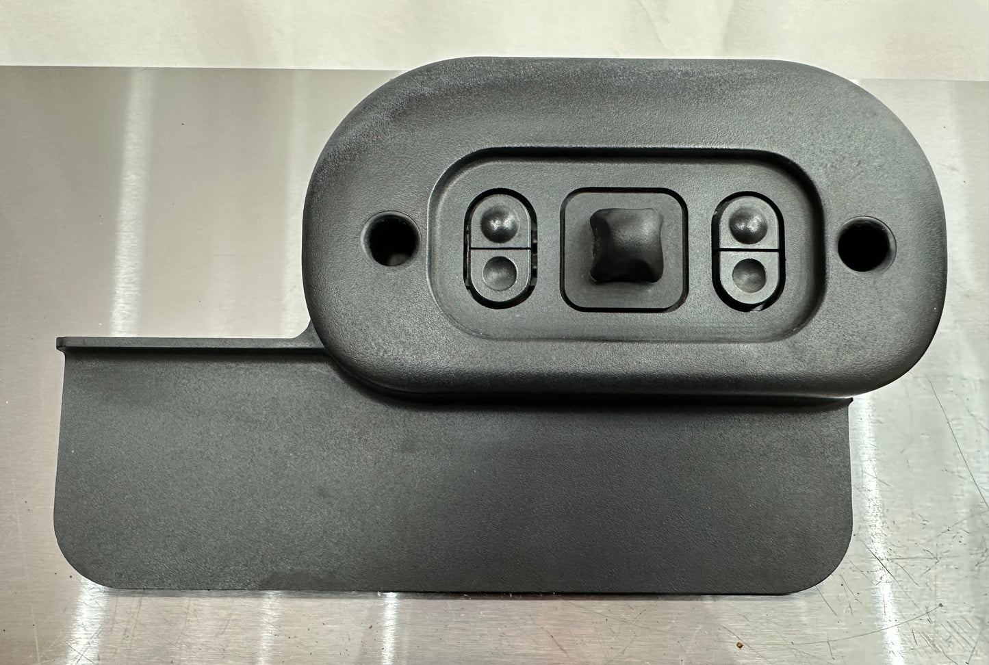 99-04 Ford Mustang Driver LH Power Seat 6-Way Control Switch Panel OEM XR3X-14A706-AAW, F5AB-14489-EA #B