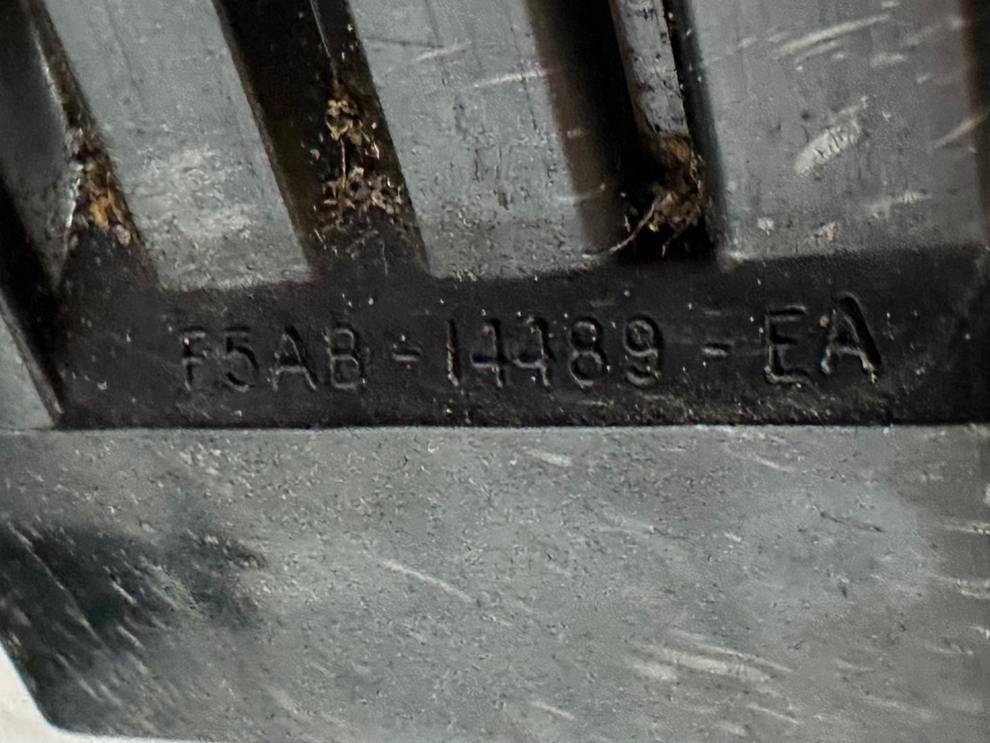 99-04 Ford Mustang Driver LH Power Seat 6-Way Control Switch Panel OEM XR3X-14A706-AAW, F5AB-14489-EA #B