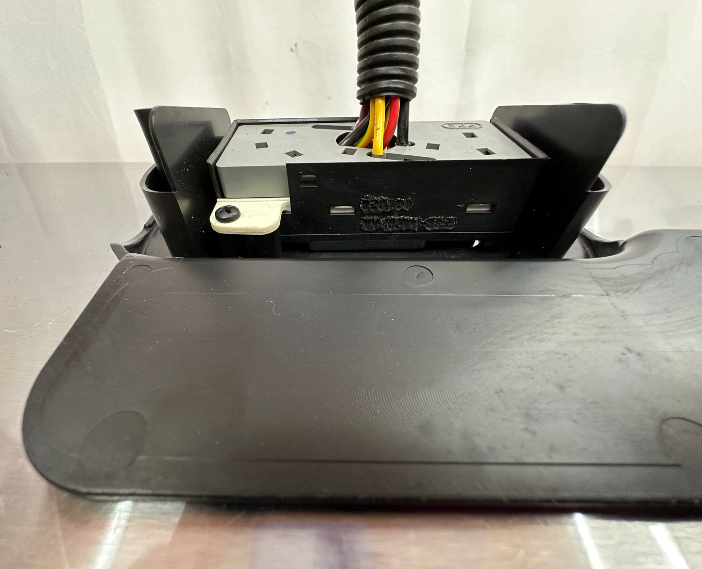 99-04 Ford Mustang Driver LH Power Seat 6-Way Control Switch Panel OEM XR3X-14A706-AAW, F5AB-14489-EA #B