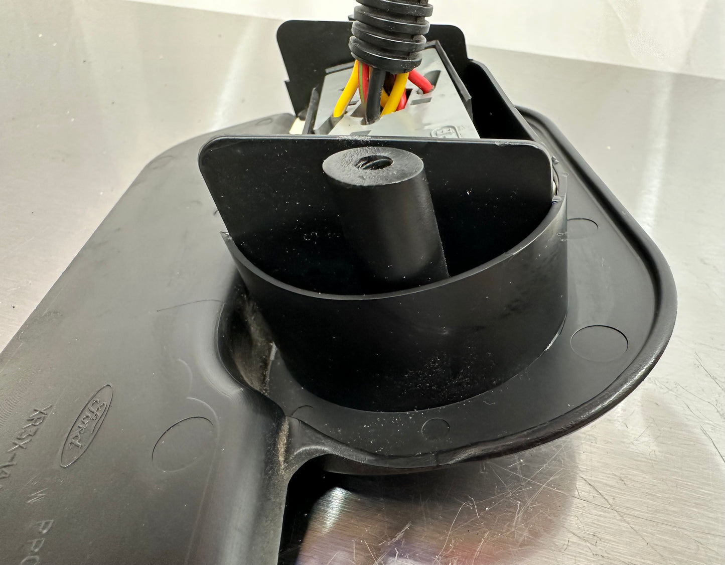 99-04 Ford Mustang Driver LH Power Seat 6-Way Control Switch Panel OEM XR3X-14A706-AAW, F5AB-14489-EA #B