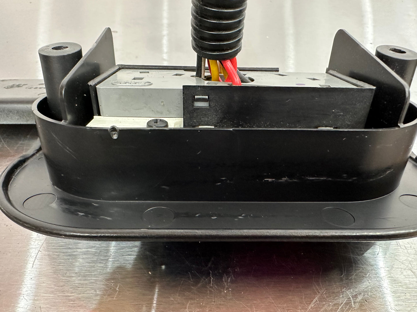 99-04 Ford Mustang Driver LH Power Seat 6-Way Control Switch Panel OEM XR3X-14A706-AAW, F5AB-14489-EA #B