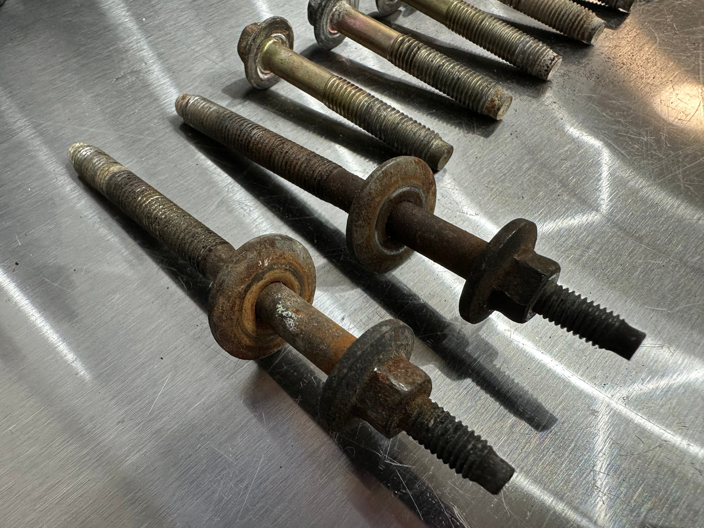 99-04 Ford Mustang Intake Manifold OEM 1W7E-9424-AB, F6ZE-8594-AB, 7L3E-8575-CA, RF5W7E-8C368-AB #01