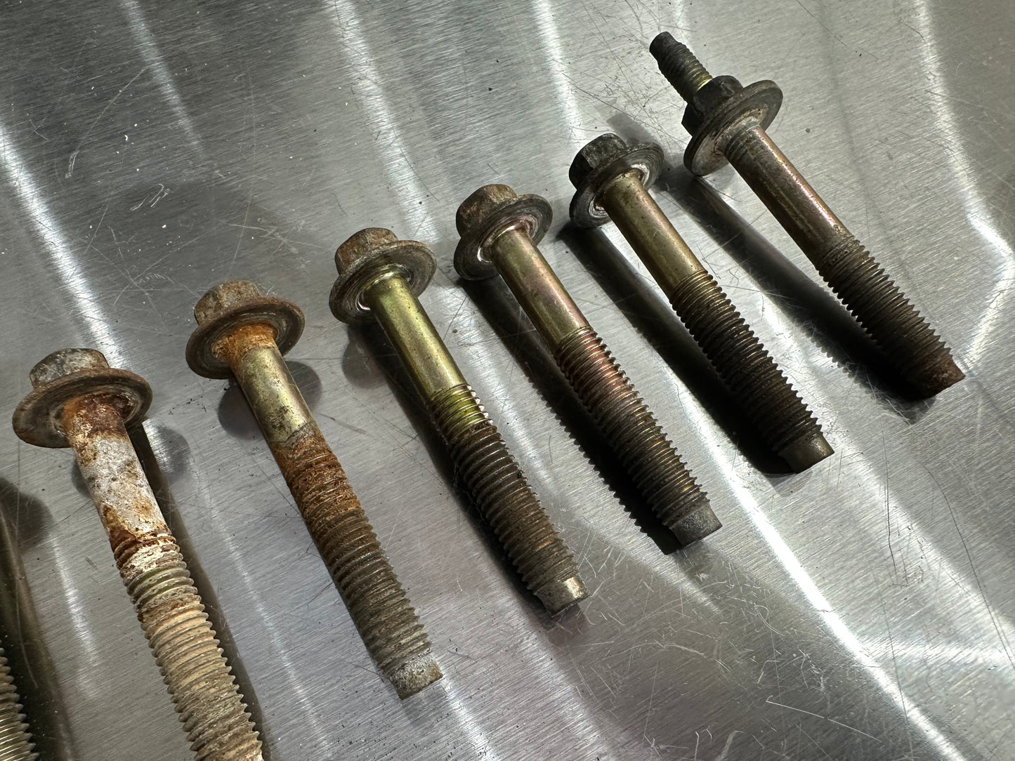 99-04 Ford Mustang Intake Manifold OEM 1W7E-9424-AB, F6ZE-8594-AB, 7L3E-8575-CA, RF5W7E-8C368-AB #01