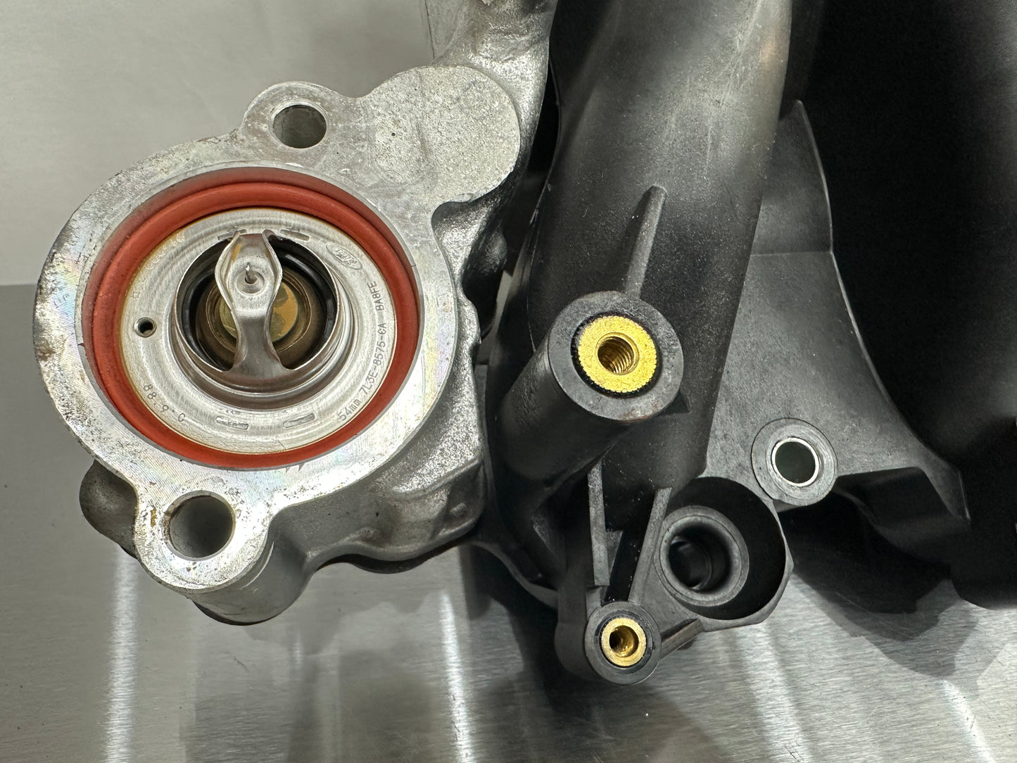 99-04 Ford Mustang Intake Manifold OEM 1W7E-9424-AB, F6ZE-8594-AB, 7L3E-8575-CA, RF5W7E-8C368-AB #01