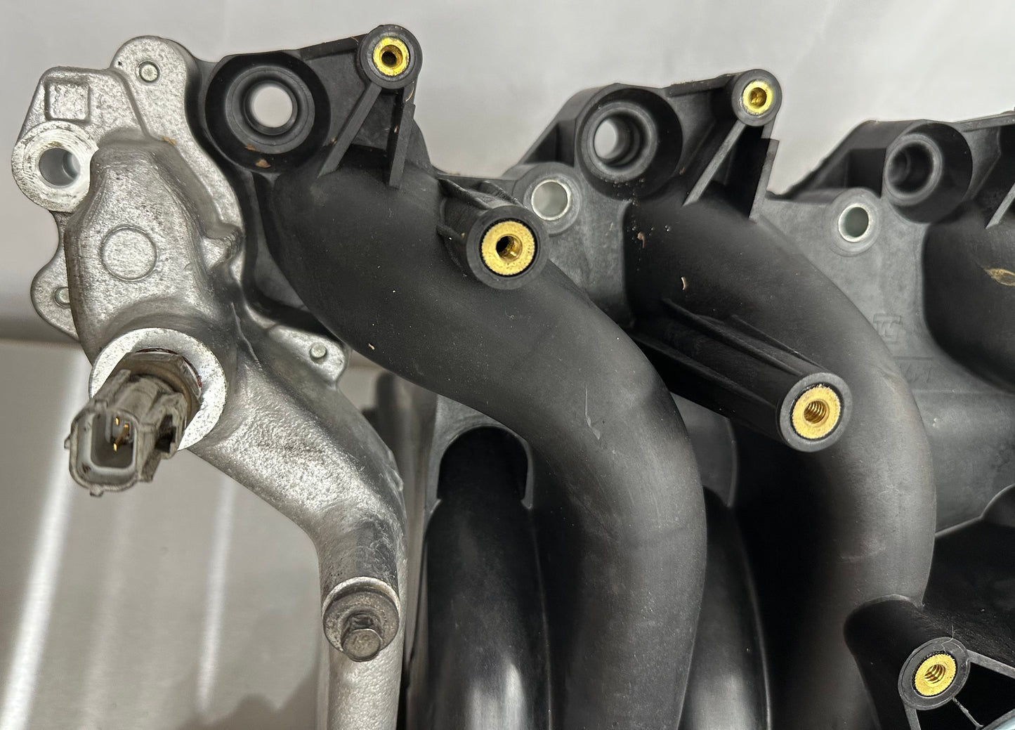 99-04 Ford Mustang Intake Manifold OEM 1W7E-9424-AB, F6ZE-8594-AB, 7L3E-8575-CA, RF5W7E-8C368-AB #01