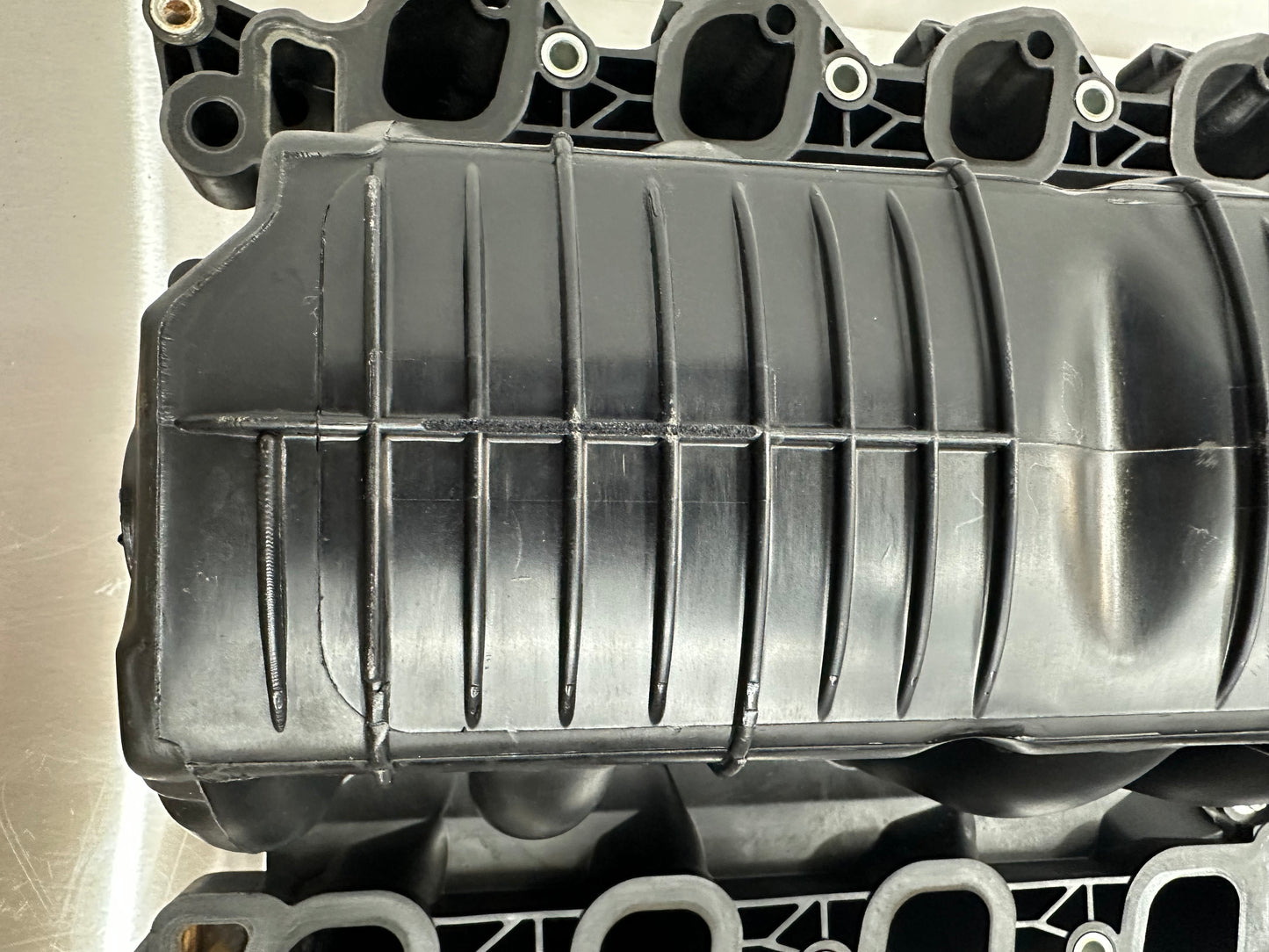 99-04 Ford Mustang Intake Manifold OEM 1W7E-9424-AB, F6ZE-8594-AB, 7L3E-8575-CA, RF5W7E-8C368-AB #01