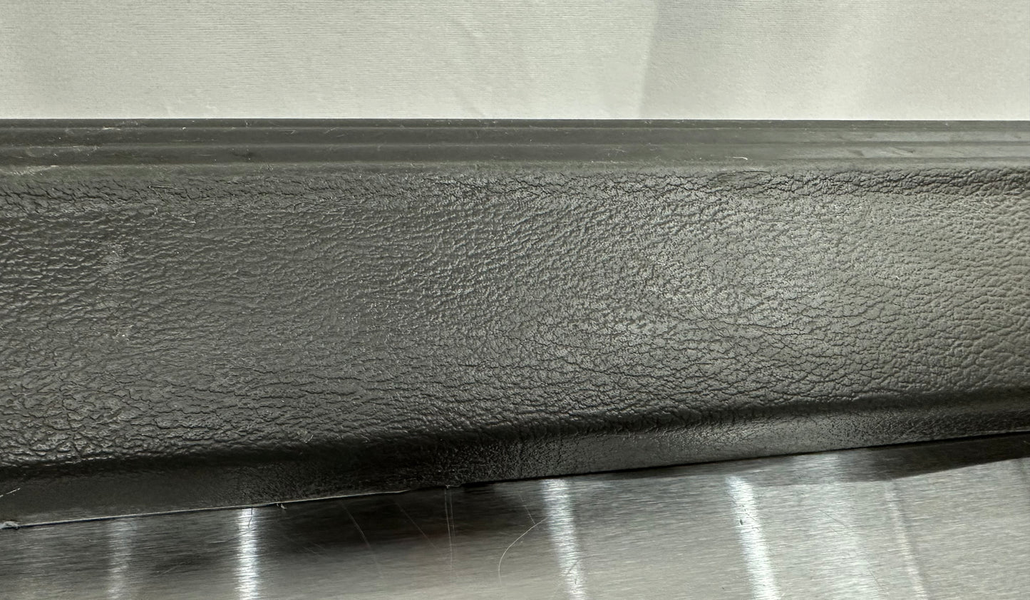 99-04 Ford Mustang Door Sill LH Driver  OEM YR33-6313201-AAW #01