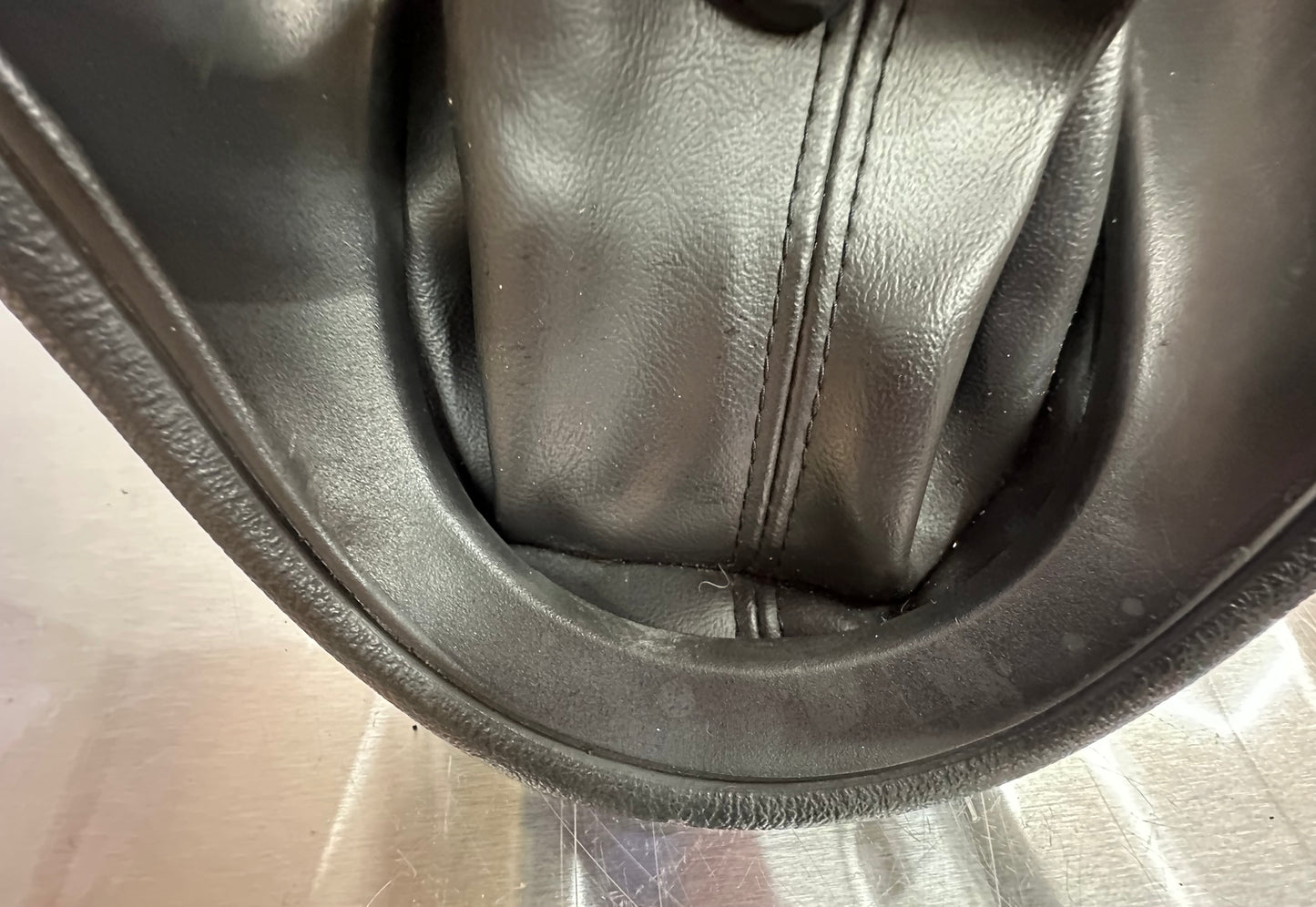 99-04 Ford Mustang Automatic Shifter Console Trim Bezel W/ 20V Cigarette Lighter OEM XR3X-6304567-AAW, 3R33-63045844-DA #01