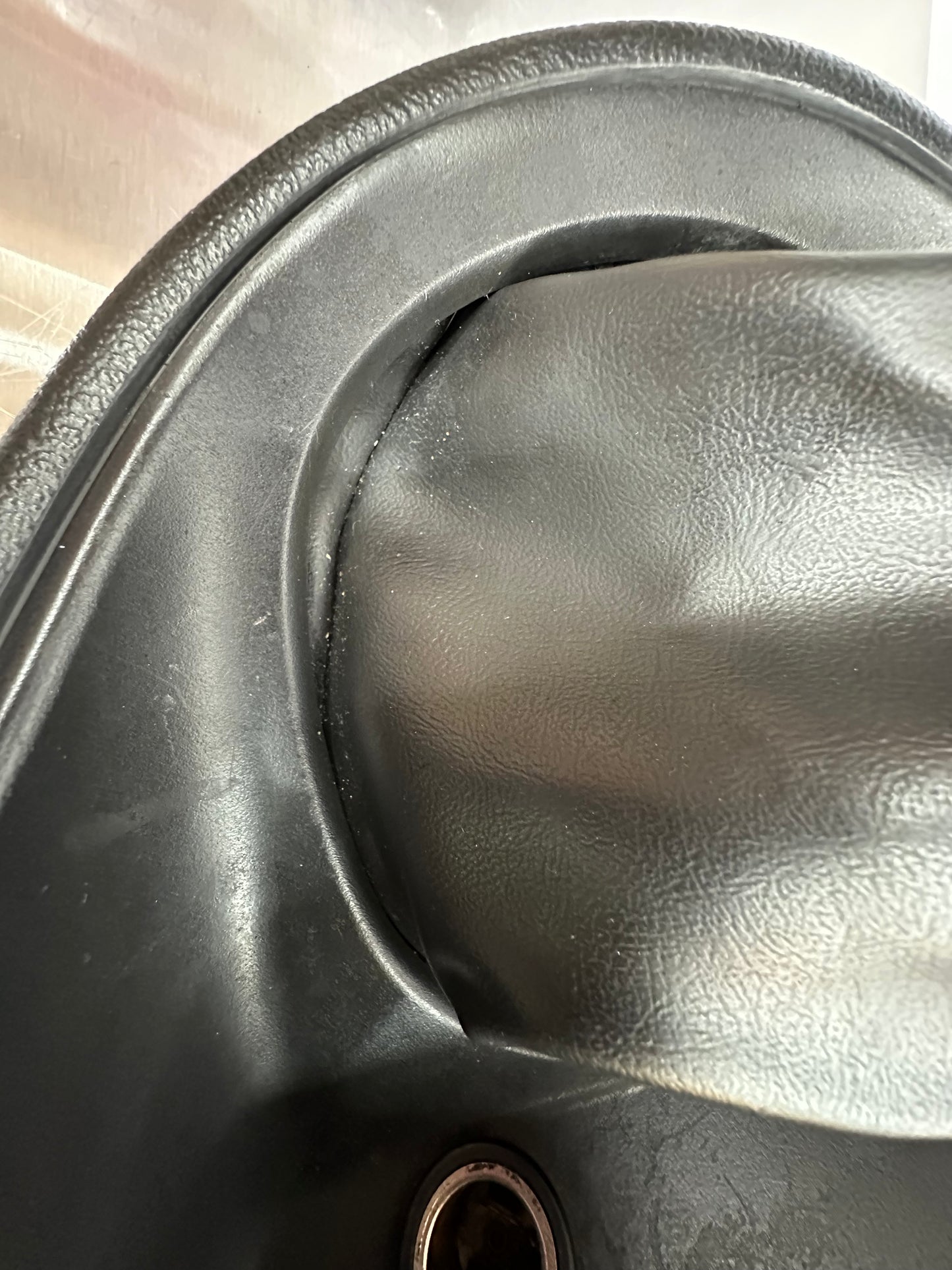 99-04 Ford Mustang Automatic Shifter Console Trim Bezel W/ 20V Cigarette Lighter OEM XR3X-6304567-AAW, 3R33-63045844-DA #01