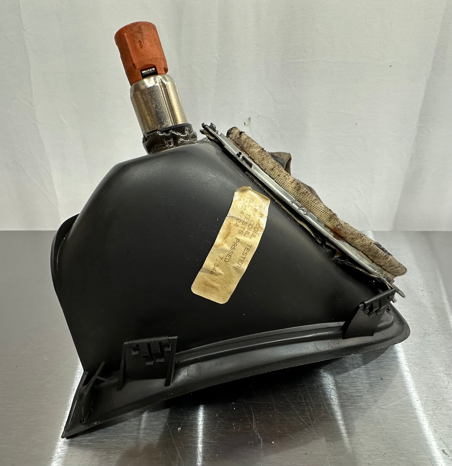 99-04 Ford Mustang Automatic Shifter Console Trim Bezel W/ 20V Cigarette Lighter OEM XR3X-6304567-AAW, 3R33-63045844-DA #01