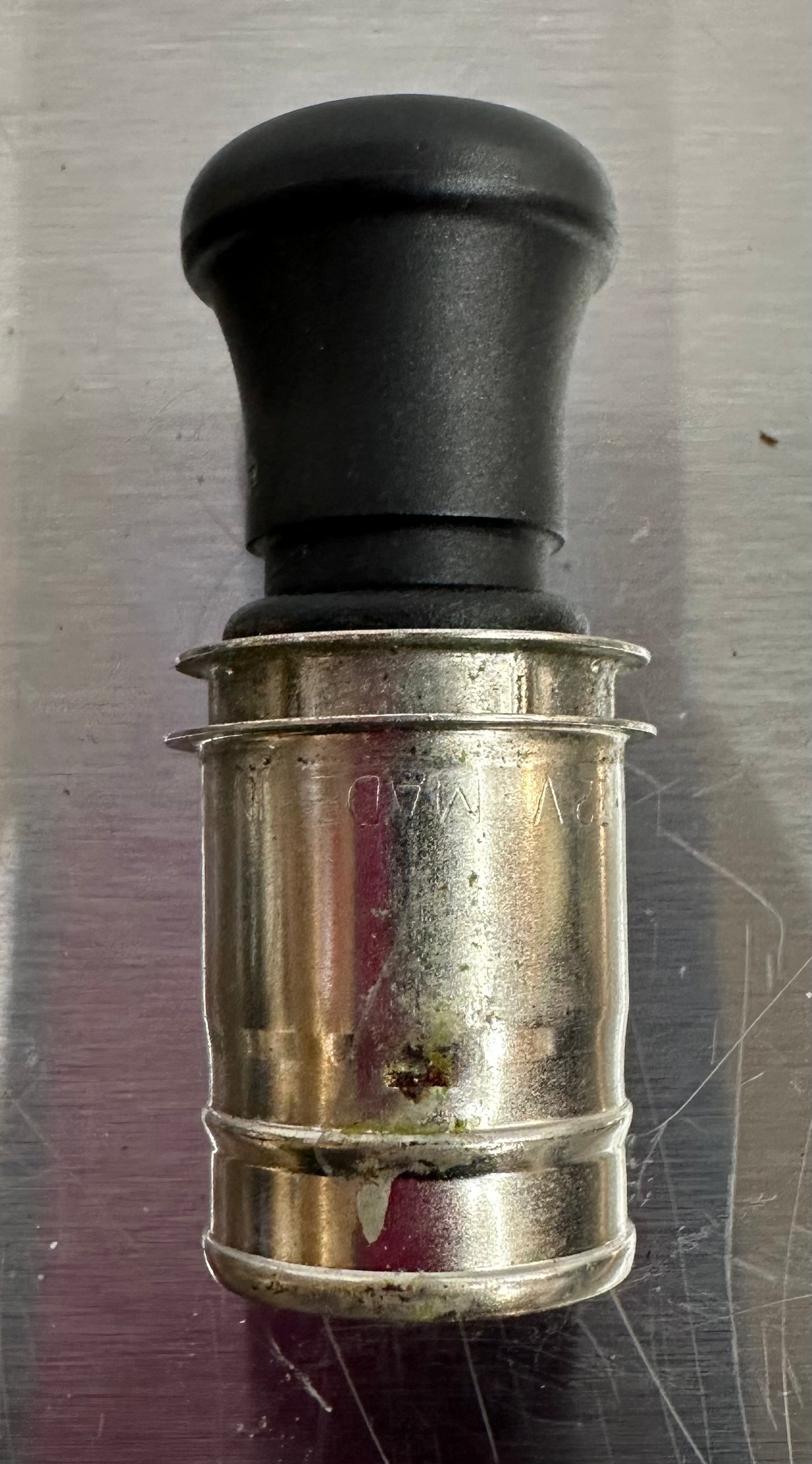 99-04 Ford Mustang Automatic Shifter Console Trim Bezel W/ 20V Cigarette Lighter OEM XR3X-6304567-AAW, 3R33-63045844-DA #01