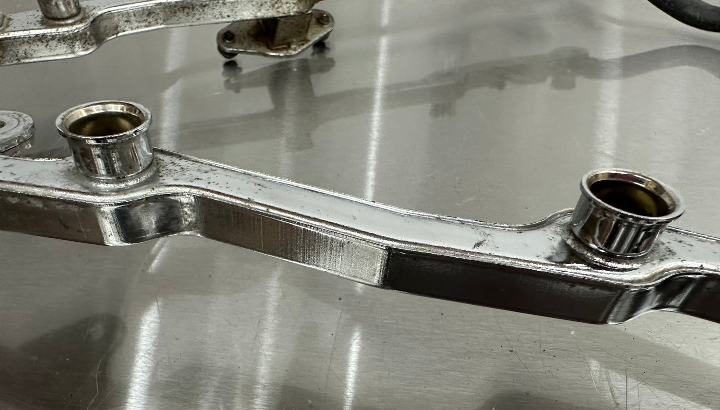 99-04 Ford Mustang Fuel Rail OEM XR3E-9F782-HD #01