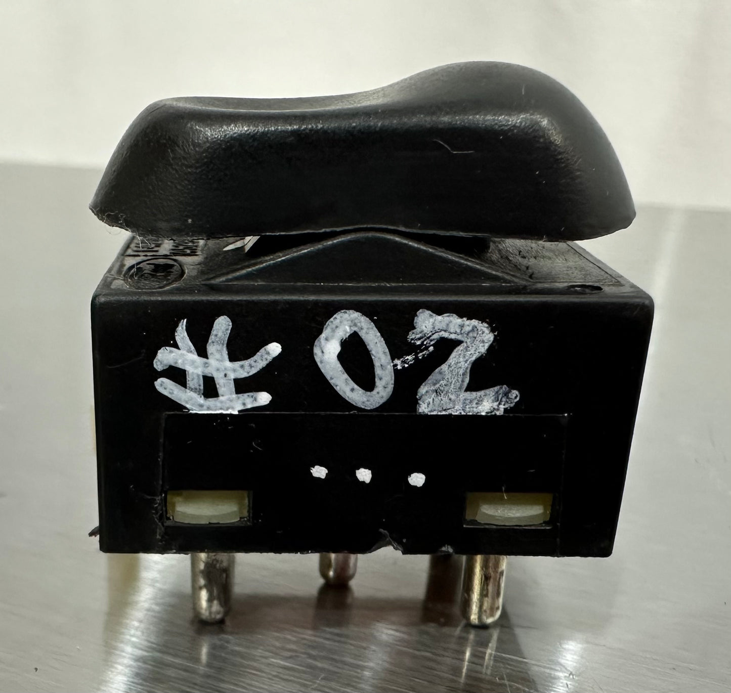 99-04 Ford Mustang Power Window Switch Button OEM F4ZB-14529-AA #02