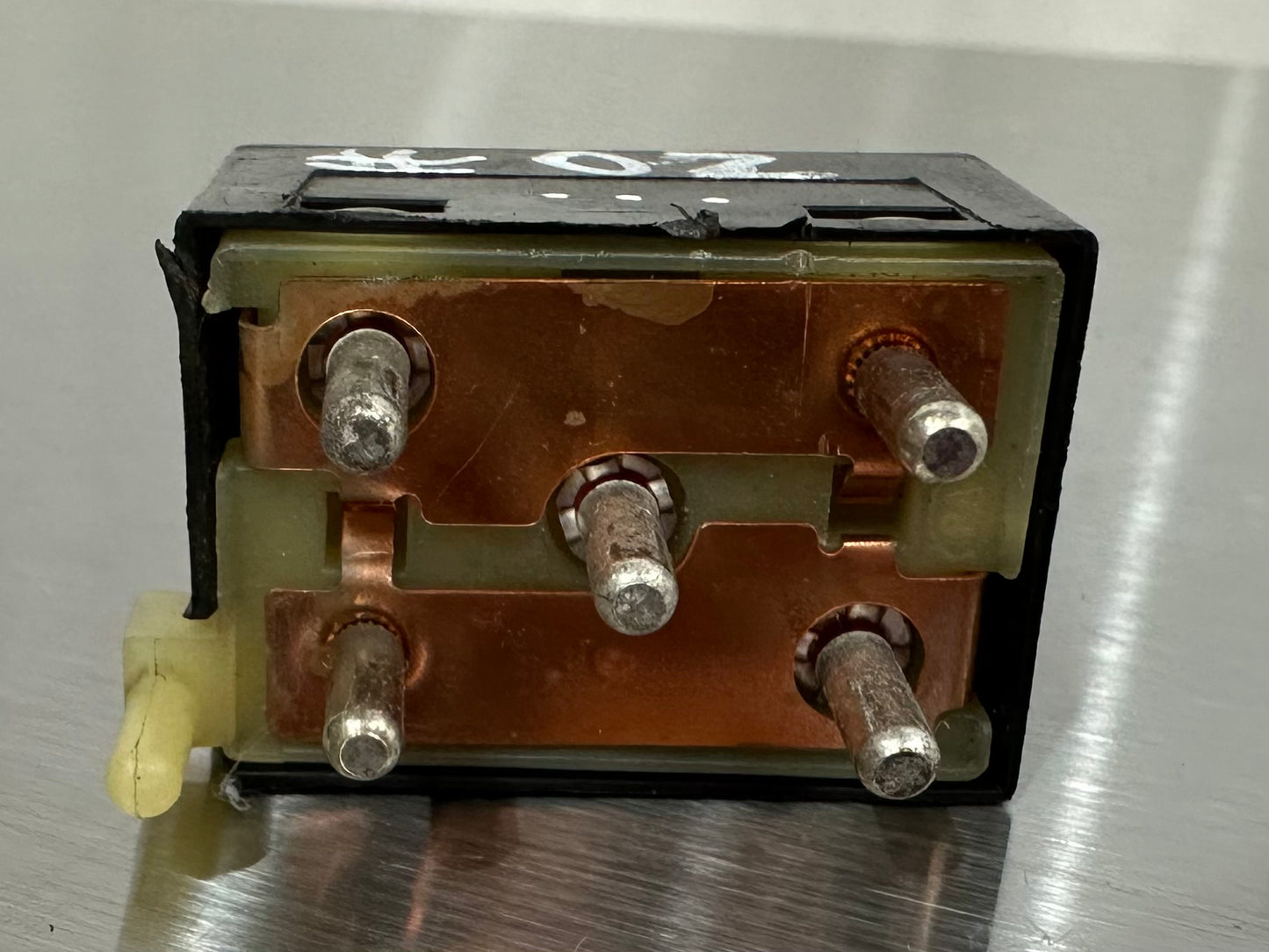 99-04 Ford Mustang Power Window Switch Button OEM F4ZB-14529-AA #02