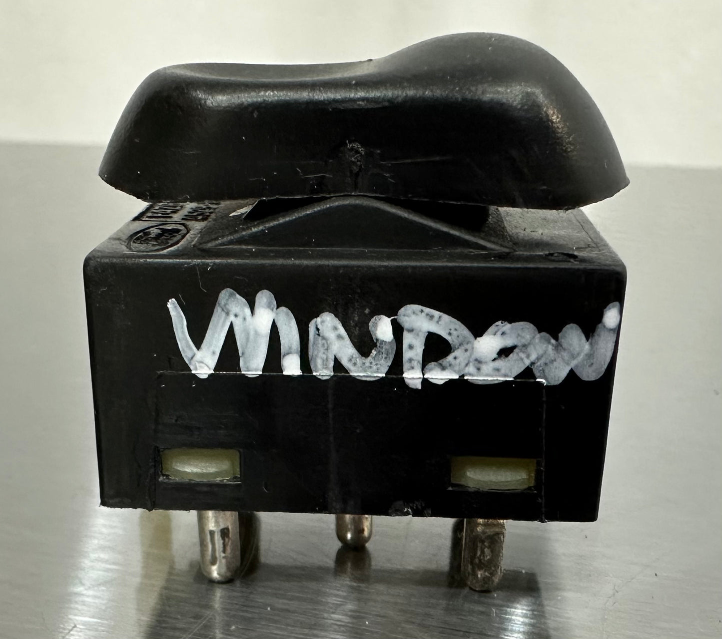 99-04 Ford Mustang Power Window Switch Button OEM F4ZB-14529-AA #02