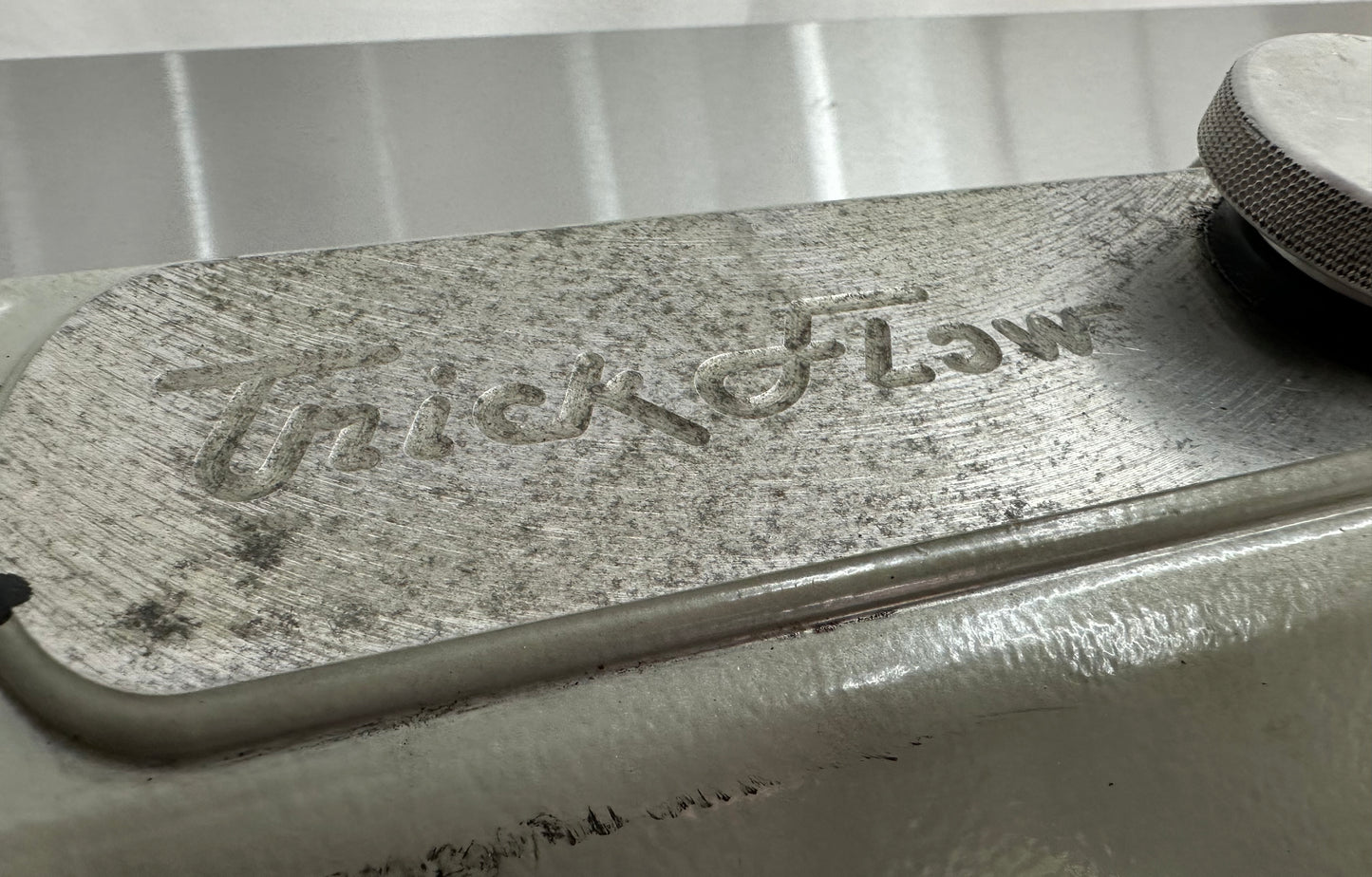 99-04 Ford Mustang Trick Flow Valve Covers W/ Bolts Aftermarket #YB