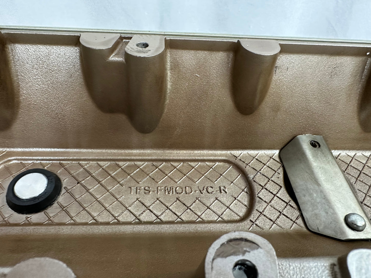 99-04 Ford Mustang Trick Flow Valve Covers W/ Bolts Aftermarket #YB