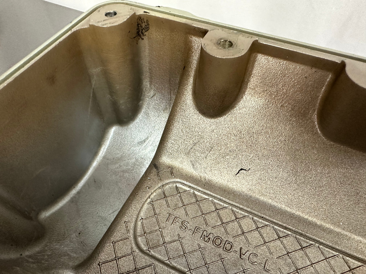 99-04 Ford Mustang Trick Flow Valve Covers W/ Bolts Aftermarket #YB