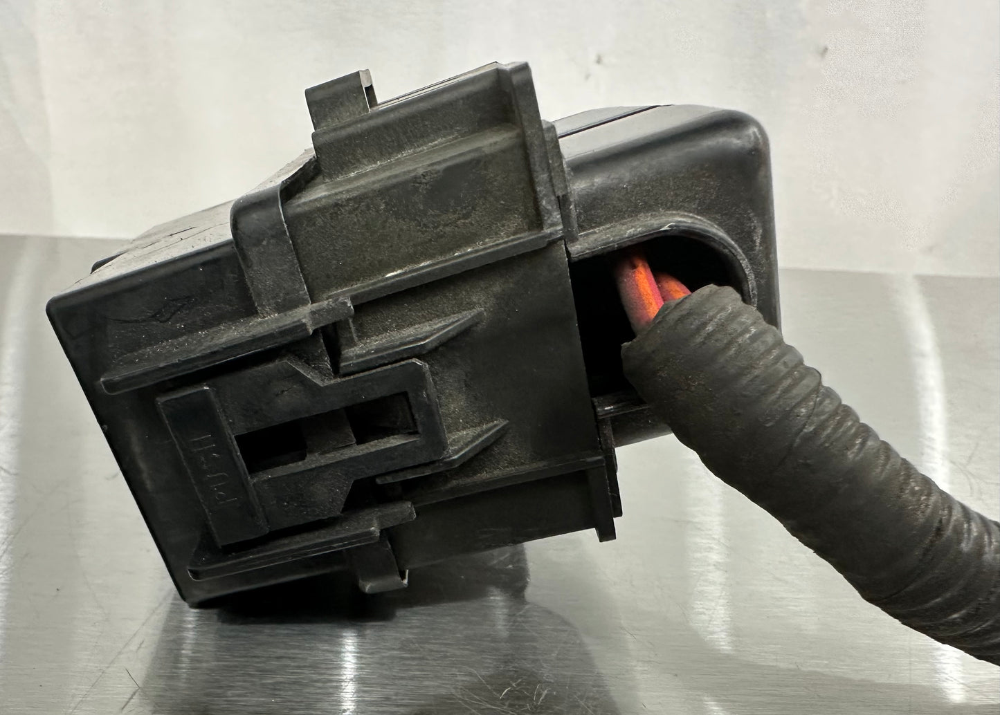 99-04 Ford Mustang Radiator Fan Relay OEM #01