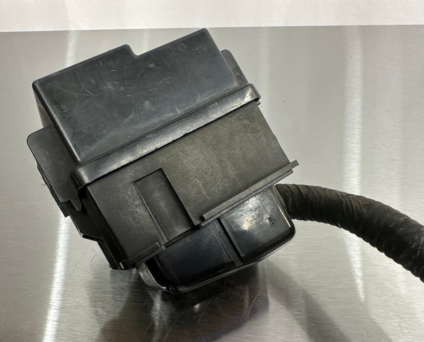 99-04 Ford Mustang Radiator Fan Relay OEM #01