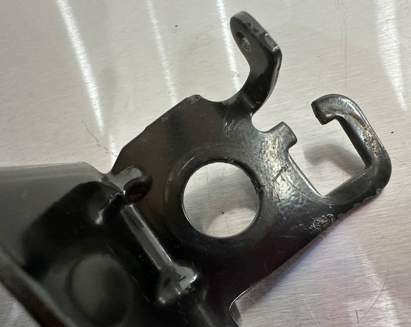 99-04 Ford Mustang Throttle Cable Braket OEM #01