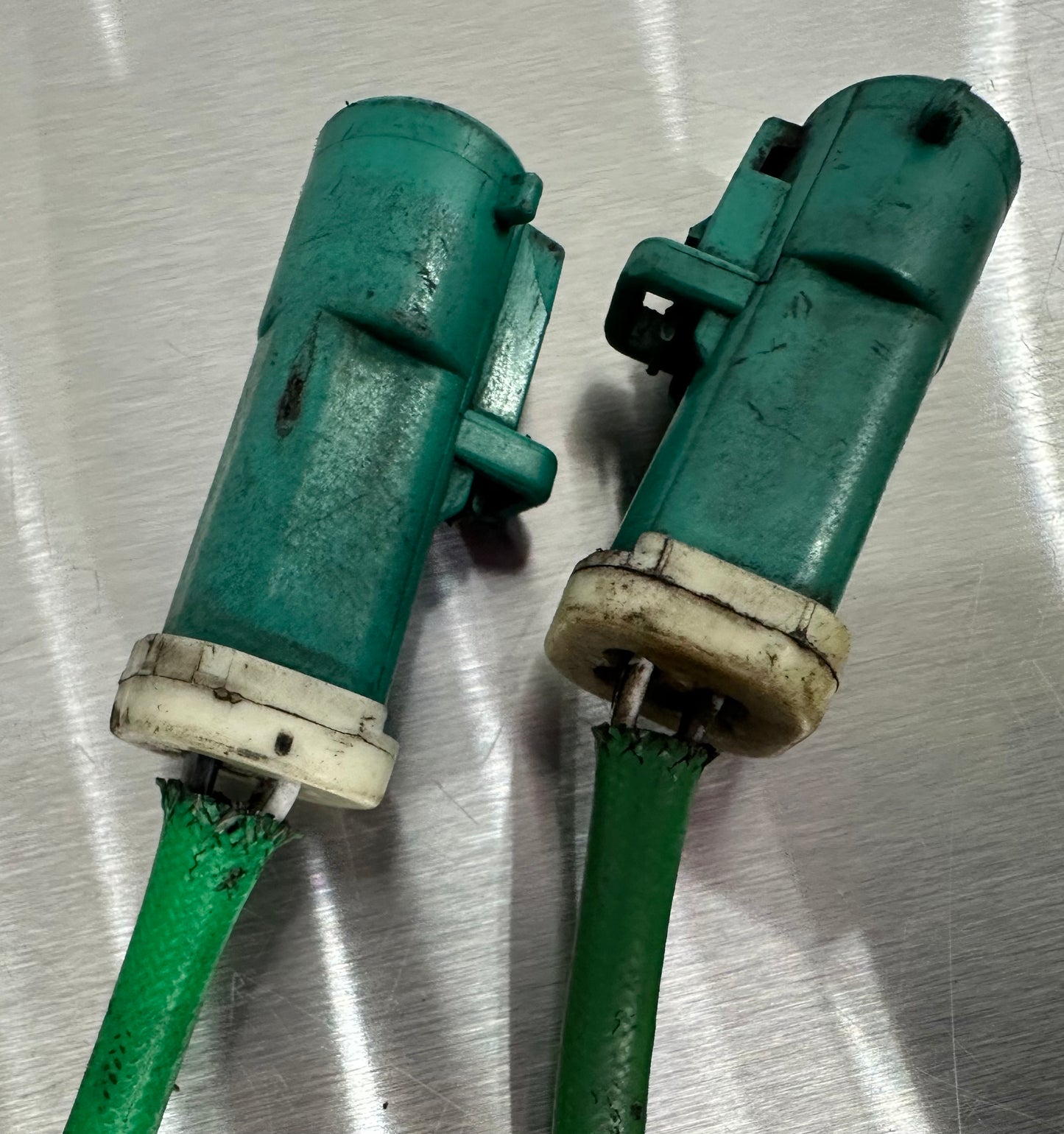 99-04 Ford Mustang Oxygen Sensors Front and Rear OEM #01