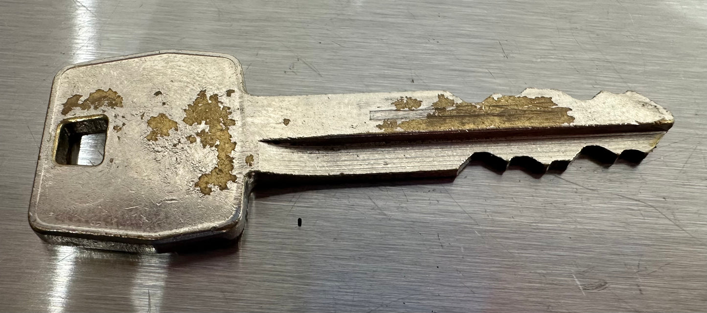 80-86 Ford F150 F250 Ignition W/ Key OEM #T83