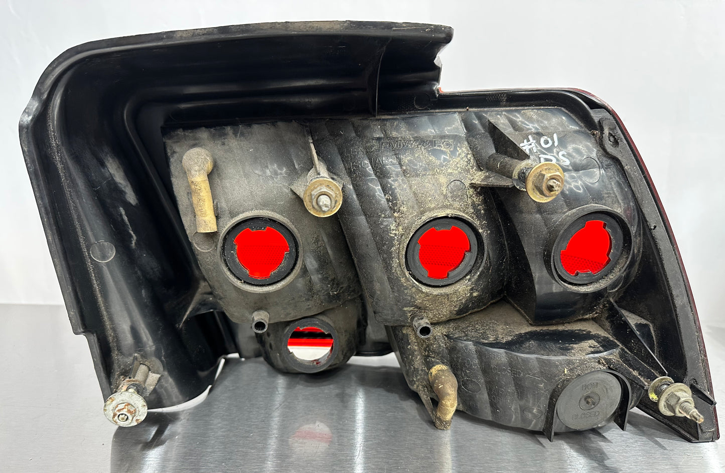 99-04 Ford Mustang Rear Tail Lights Assembly (Pair) XR33-13B505, XR33-13B504 OEM #01