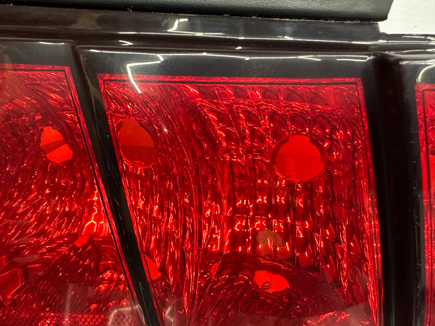 99-04 Ford Mustang Rear Tail Lights Assembly (Pair) XR33-13B505, XR33-13B504 OEM #01